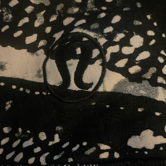Lululemon Scuba Hoodie gently used - Picture 7 of 11